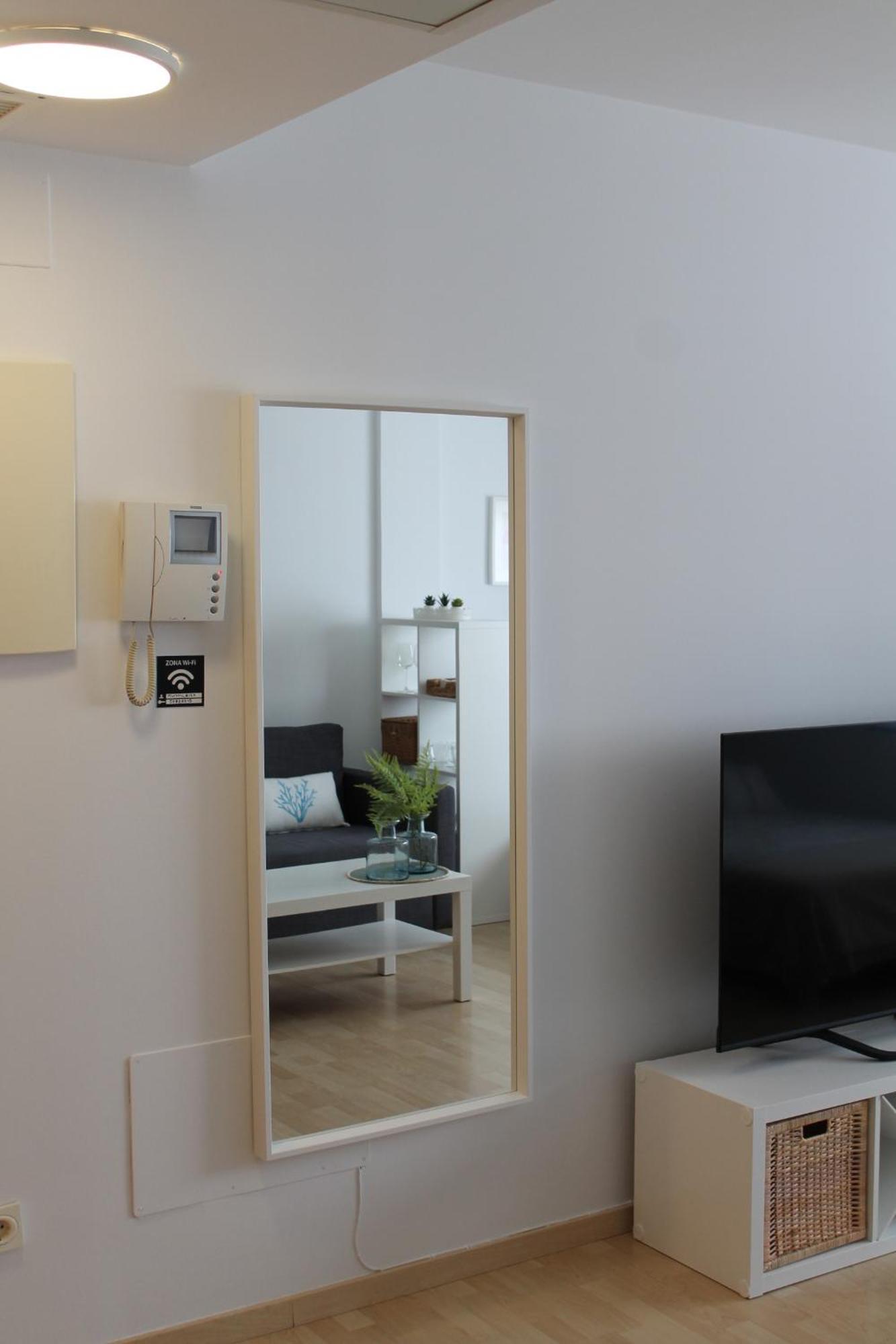 Paseo Maritimo Apartment Malaga Ngoại thất bức ảnh